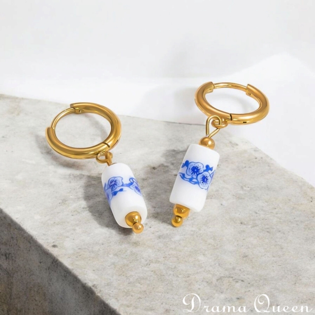 Oriental Porcelain Earrings ( Barrels Shaped) 