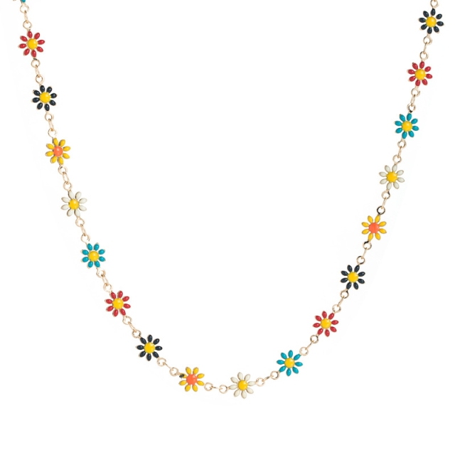 Lola Necklace 