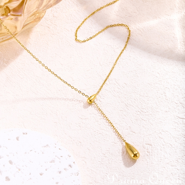 Teardrop Necklace 
