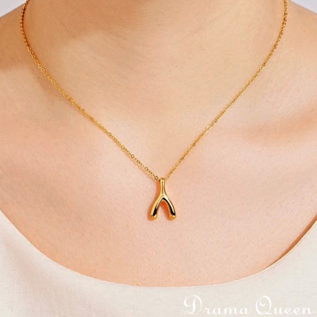 Wishbone Necklace