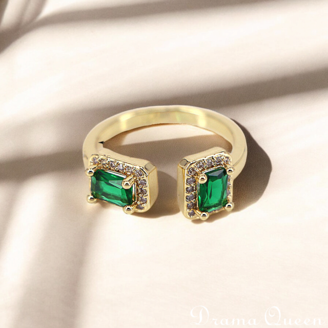 Diana Ring 