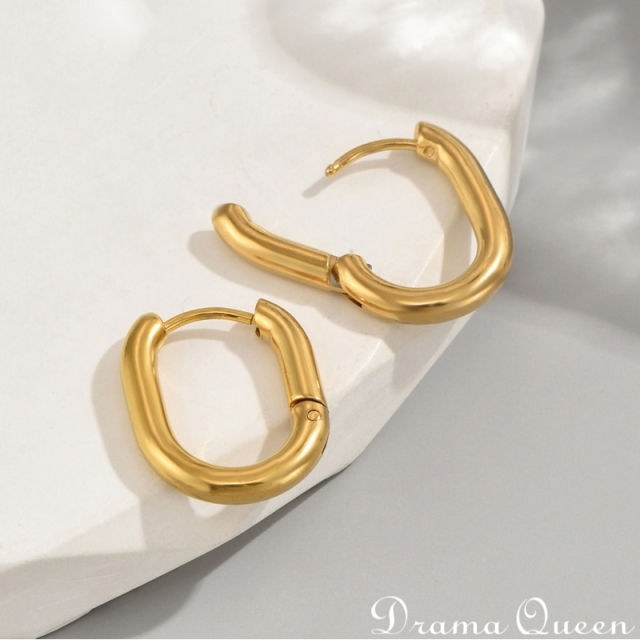 Classic Hoops 1.5x2cm