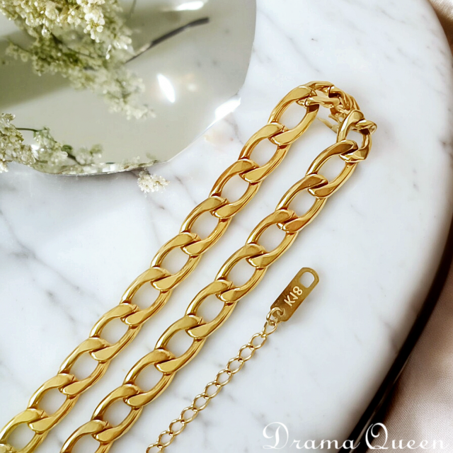 Sofia Chains