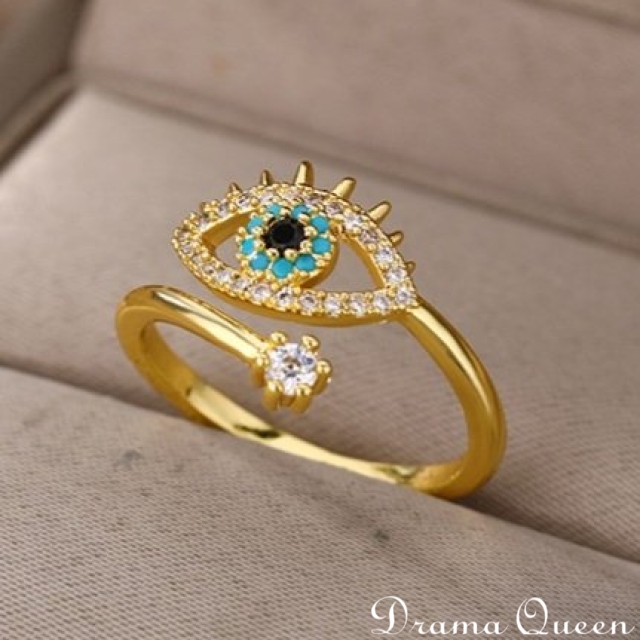 Pretty Eye Ring
